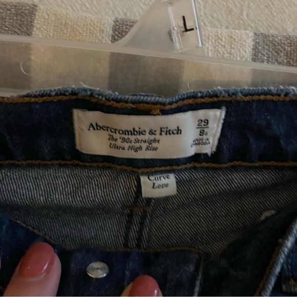 Abercrombie Curve Love 90’s Straight Ultra Rise Jeans - Picture 4 of 4